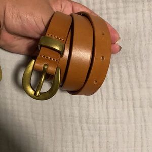 Madewell Chunky Buckle Skinny Leather Belt